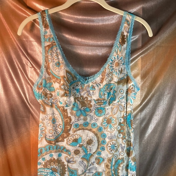 Vintage 1980’s full slip chemise pink roses and white lace. 34” chest 209